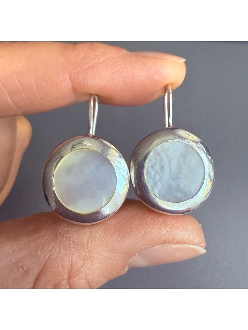 Classic White Mother of Pearl MOP Sterling Silver Round Drop Elegant Ear…